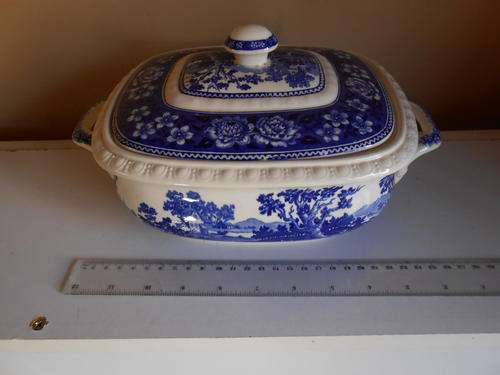 German villeroy&Boch, Merrick, made in France- Saar, Economic Union, Rusticona,serving dish with lid