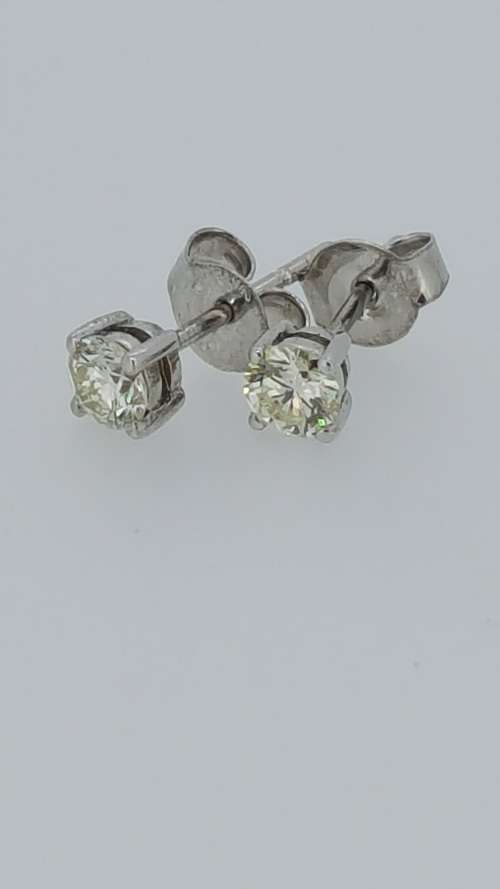 White Gold Diamond Claw set Earrings
