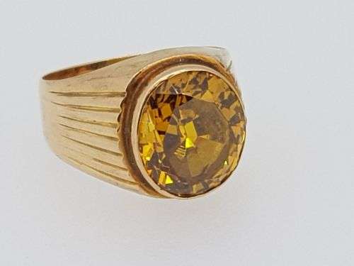 18ct Antique Ring