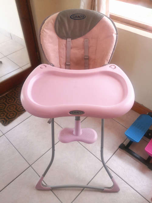 Graco advanced foldable high feeding chair with tray