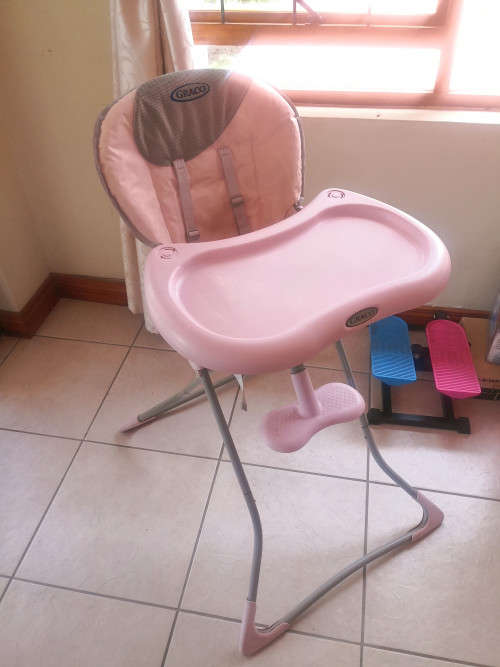 Graco advanced foldable high feeding chair with tray