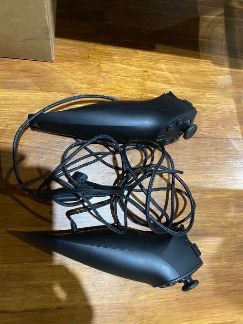 Oculus Development 2 Vr Set With Controllers