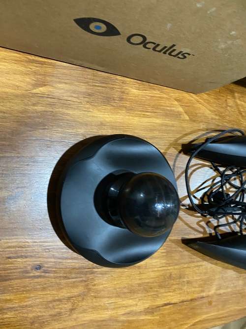 Oculus Development 2 Vr Set With Controllers