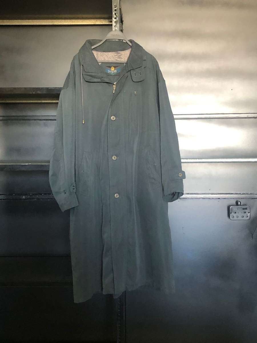 Trenchcoat (Bugatti)