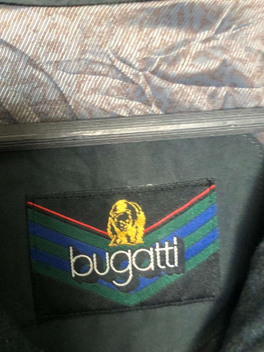 Trenchcoat (Bugatti)