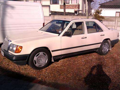 R 1, No Reserve , "86", Merc 200