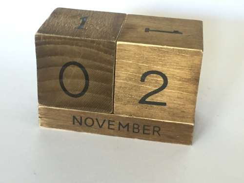 Antique-Style Day/Date Desk Set