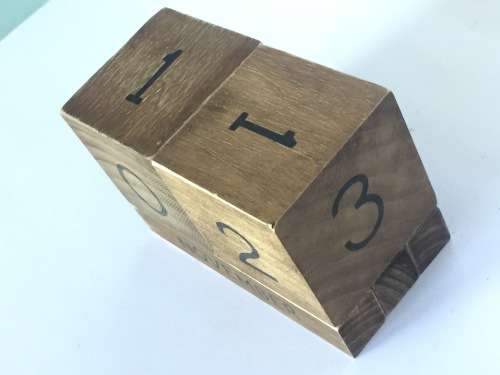 Antique-Style Day/Date Desk Set