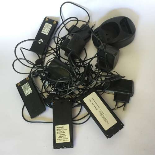Collection of 13 Old Cellphones / Batteries / Chargers