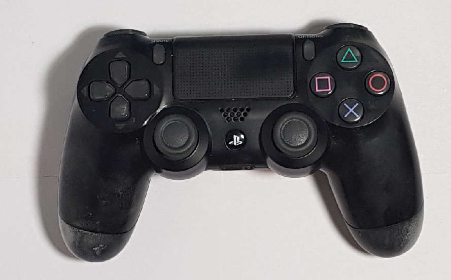 PlayStation 4 Gen1 Console + 1 V2 PS4 Controller + Fortnite (preloaded) or Apex Legends + 5 PS4Games