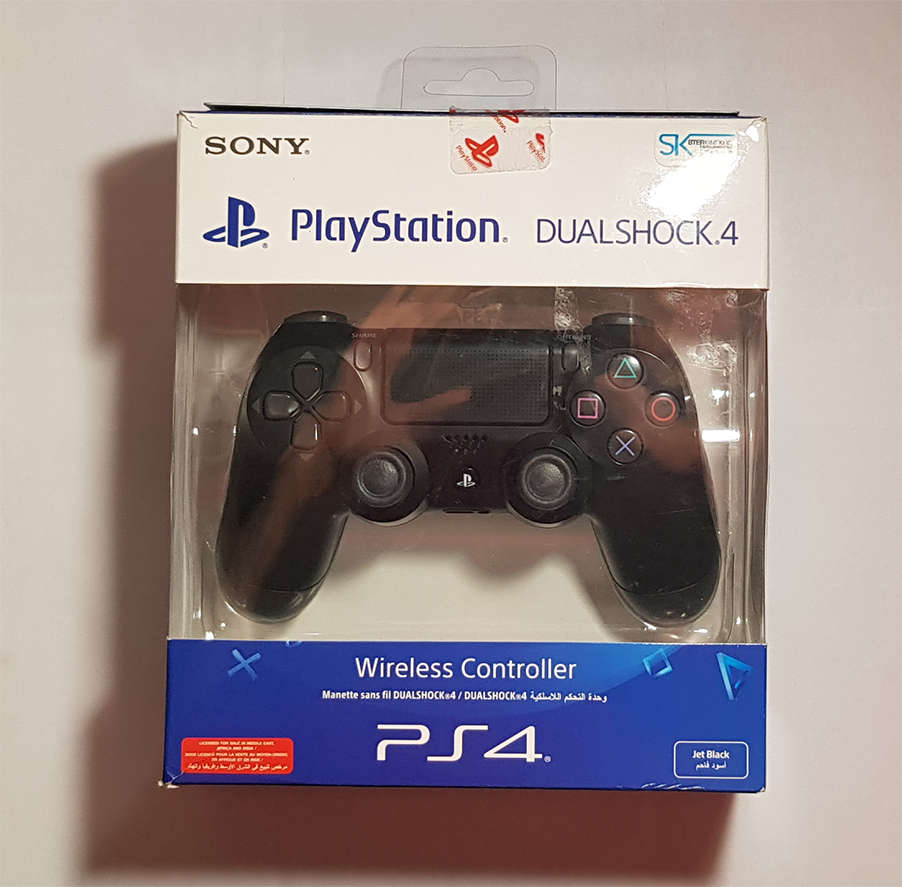 Official Sony Jet Black - V2 DUALSHOCK 4 DS4 - PS4 Wireless controller - Very Good Condition