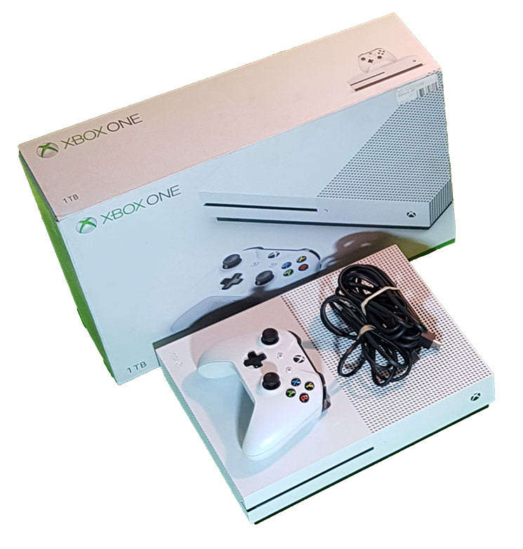 Microsoft Xbox One S 1TB console + Fortnite & Apex Legends + 1 Controller- 4K UHD Video & Streaming