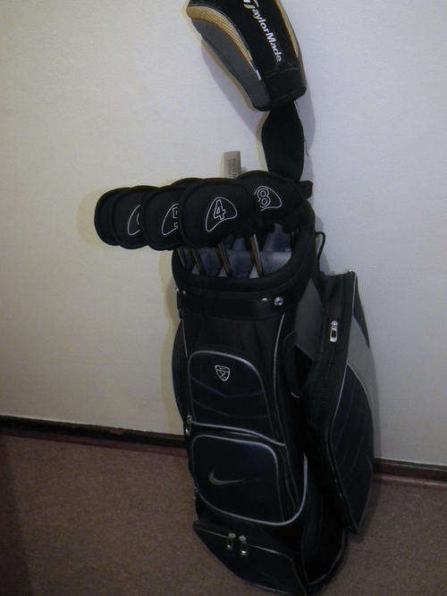 Gallaway X18R clubs, Nike bag, TaylorMade R5 driver, Complete Golf set,
