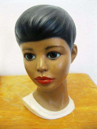 DECORATIVE MID CENTURY 1950/60S BUST OF AN ORIENTAL BOY