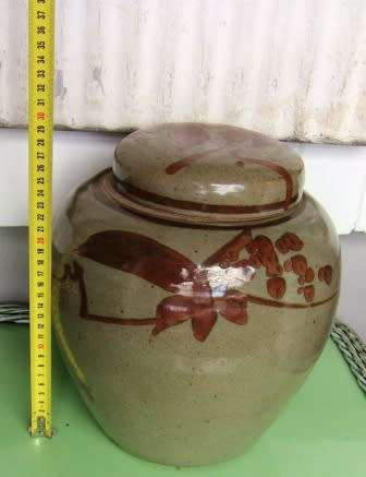 UNUSUAL LARGE LIDDED TIM MORRIS POTTERY JAR