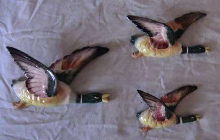 VINTAGE 1950/60S SET OF THREE FLYING DUCKS WALLSCONES/POSY VASES