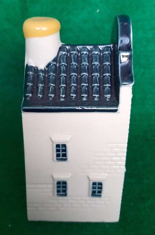 BLUE DELFTS MADE FO KLM MINIATURE HOUSE NO 79