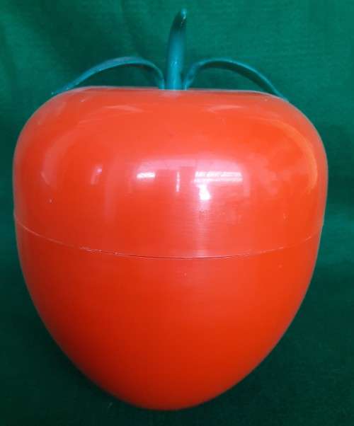 VINTAGE 1970S PLASTIC APPLE SHAPED ICE BUCKET MADE IN ITALY