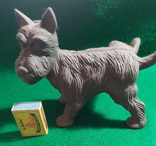 OLD CAST IRON SCOTTY DOG LIFTING HIS LEG DOOR STOP