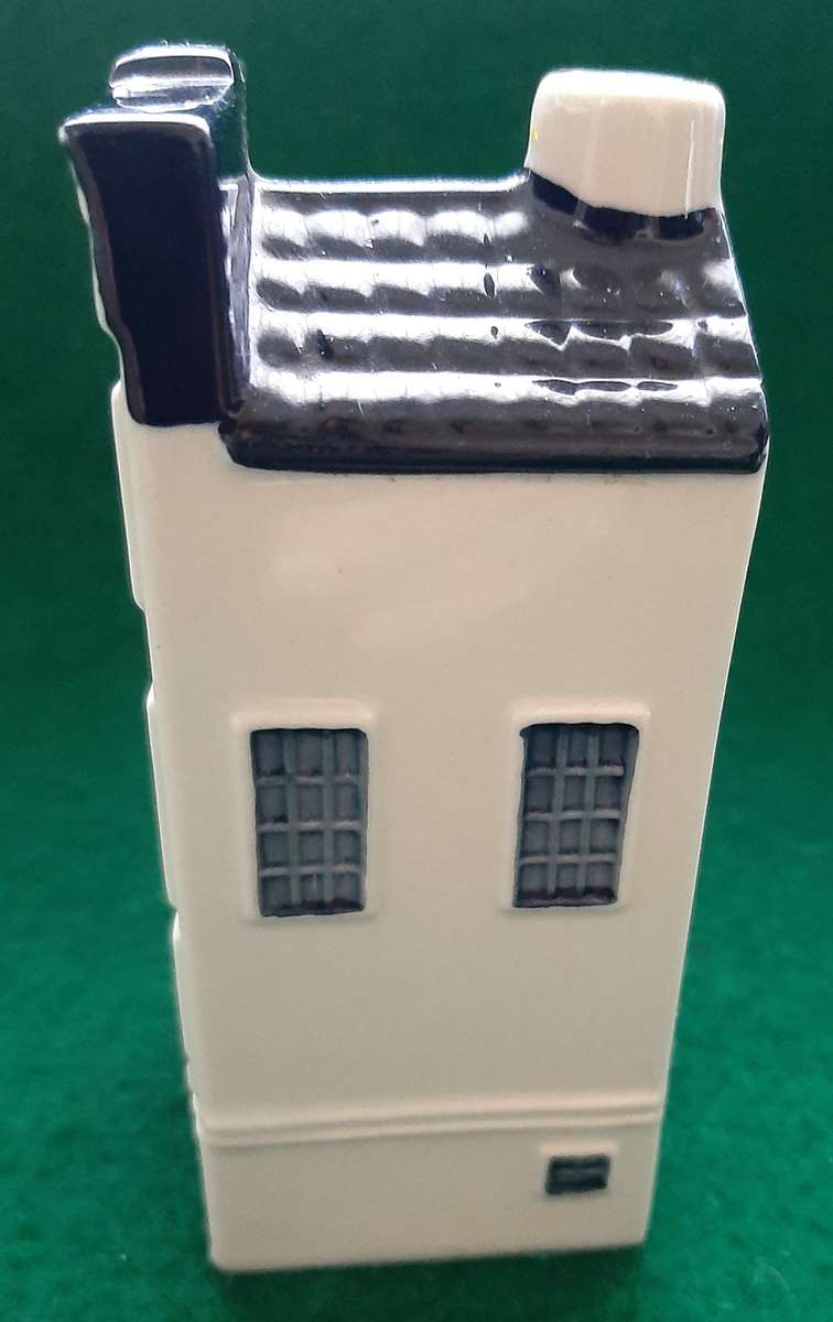 BOLS KLM BLUE DELFTS HOUSE  NO 47