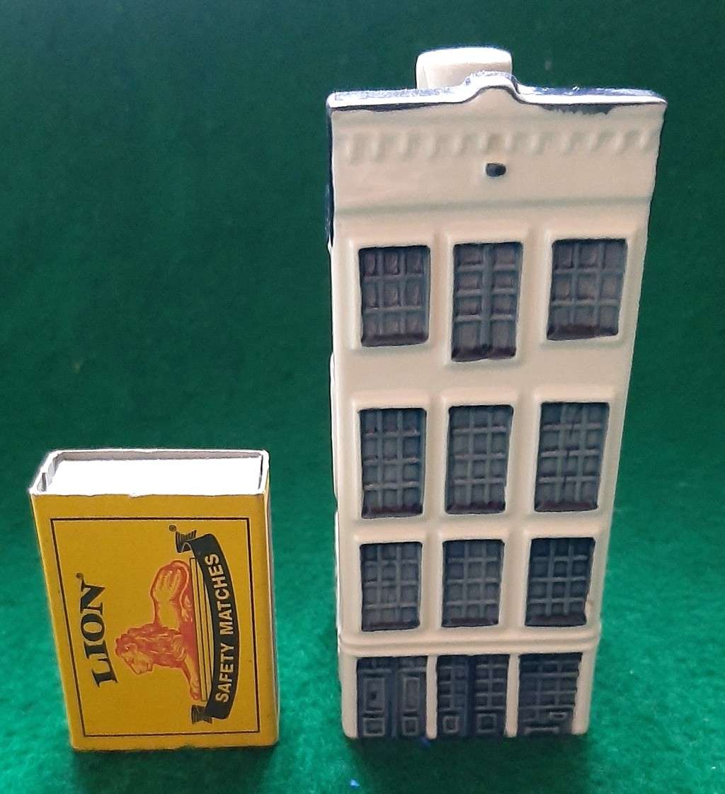 BOLS KLM BLUE DELFTS HOUSE  NO 47