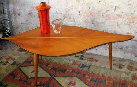 RETRO MID CENTURY MODERN 1950S LEAF SHAPED WOODEN COFFEE TABLE