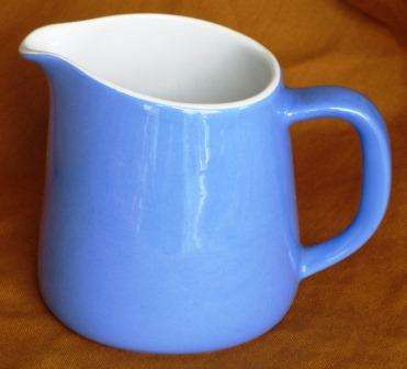 VINTAGE RETRO  LARGEARABIA CERAMIC JUG IN BLUE WITH  WHITE INSIDE