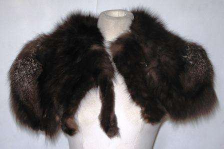 ORIGINAL VINTAGE 1930/40S FOX FUR SHAWL