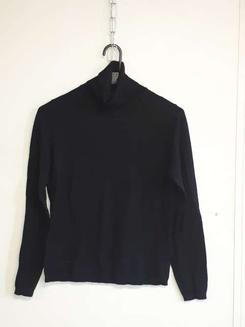 Cashmere Black Pullover Polo Neck.