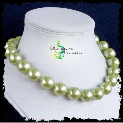 EXCLUSIVE JEWELLERY -Green South Sea Shell Pearl Necklace
