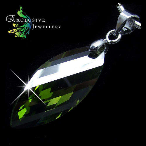 EXCLUSIVE JEWELLERY -19.76 CT. 23mm x 9.9mm Olive Green Peridot Cubic Zirconia Twist Pendant
