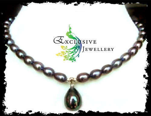 EXCLUSIVE JEWELLERY - Charming 7-8mm Black South Sea Shell Pearl Pendant Necklace