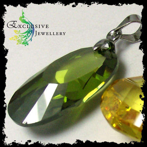 EXCLUSIVE JEWELLERY - 22.12 CT. 21mm x 11.9mm Green Peridot Cubic Zirconia Slipper Pendant