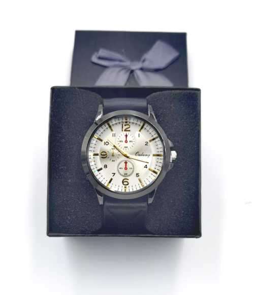 mens casual classic design anolog watch