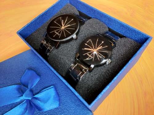 HIS AND HERS WATCH SET