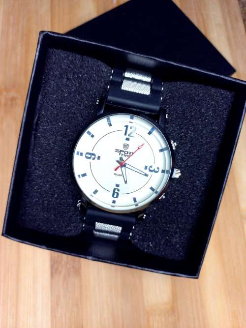 SPORTIME MENS MINIMALIST DESIGN WRIST WATCH