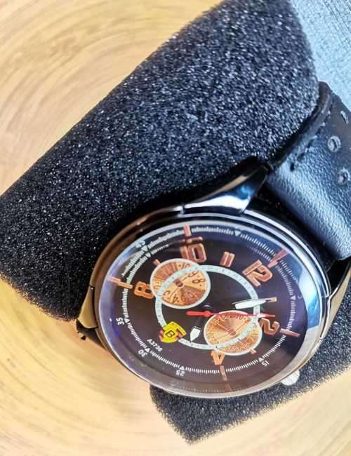 PRE-VALENTINES MONTH END SPECIAL ! His and Hers Analog watch giftset