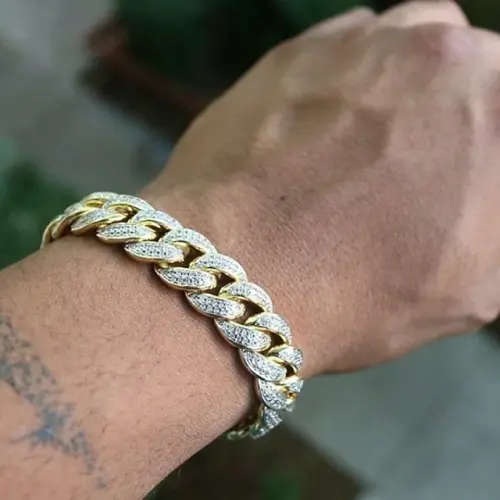 ICED OUT GOLDEN CUBAN LINK BRACELET