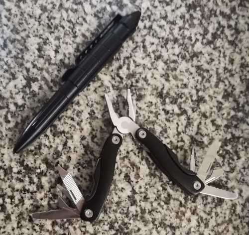 Multi function tool + tactical pen combo set