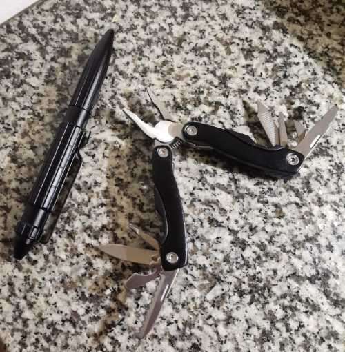 Multi function tool + tactical pen combo set
