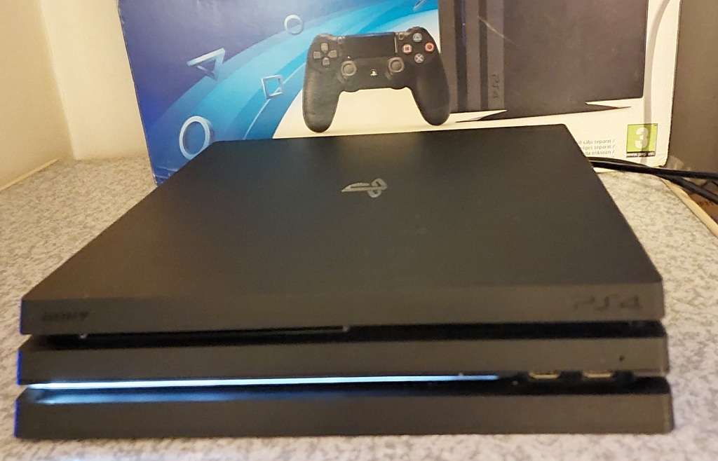 PS4 Pro 1TB (Please Read The Add)