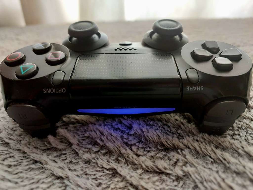 PS4 Pro 1TB (Please Read The Add)