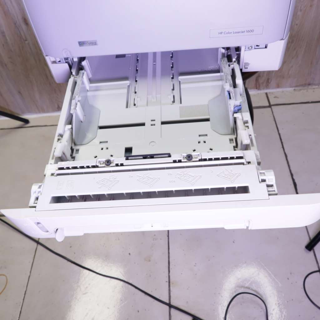 HP Colour LaserJet 1600 Printer