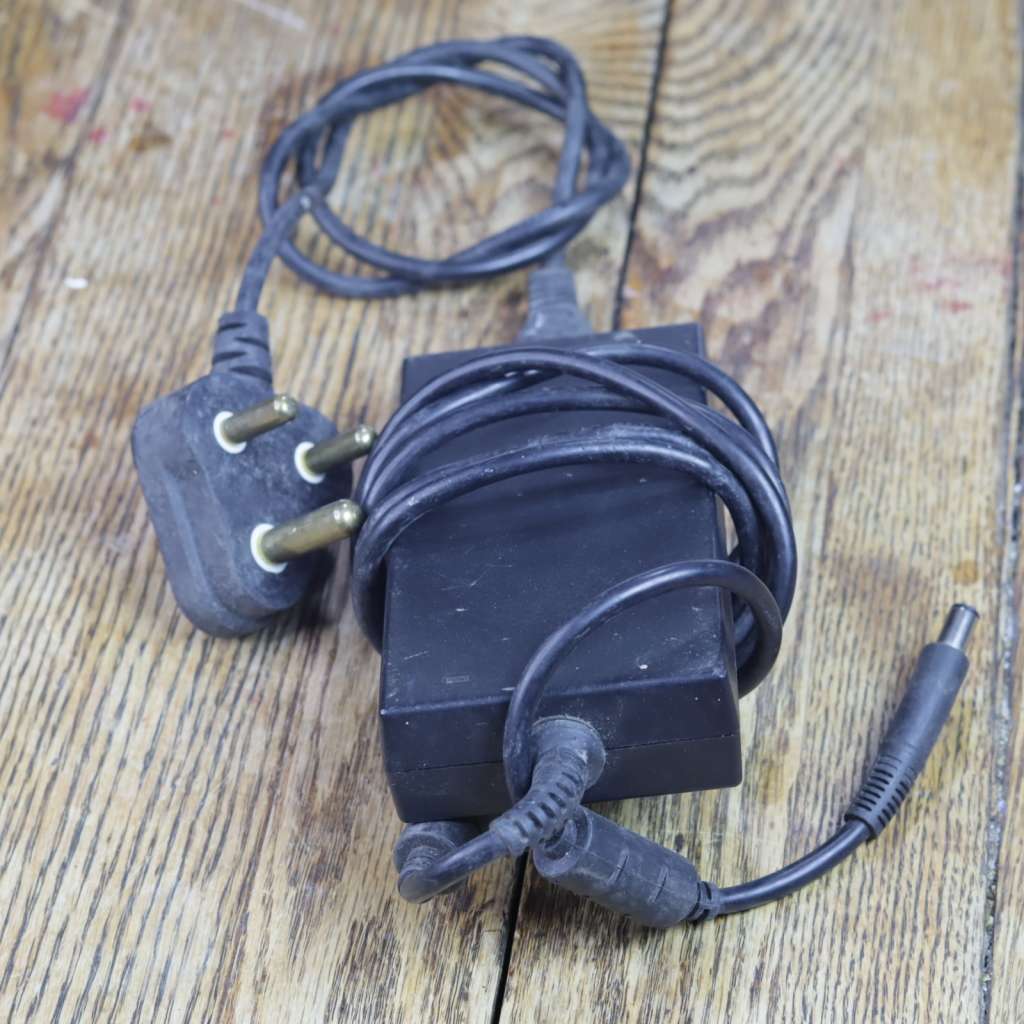 Dell Power 180W Adapter 19.5V 9.23A - FA180PM111