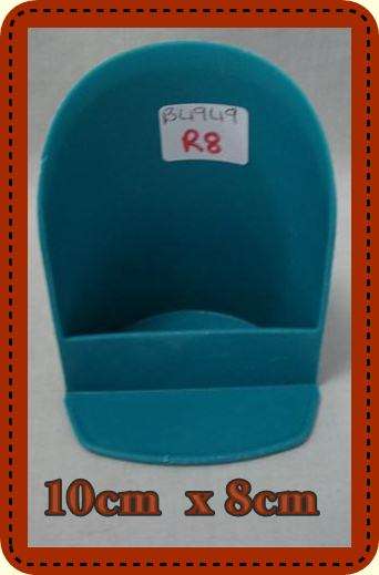 Lovely  Tupperware Scoop.