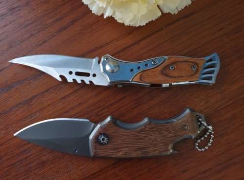 Flip Knife and Buck Knife (REDUCED TO CLEAR)