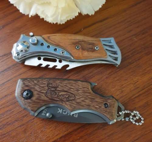 Flip Knife and Buck Knife (REDUCED TO CLEAR)