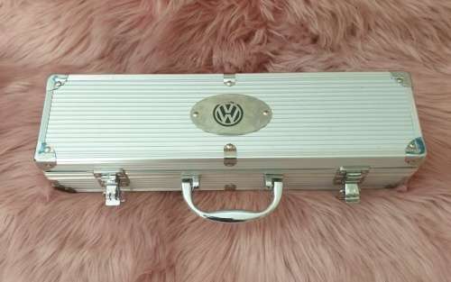 VW Case with Utensils