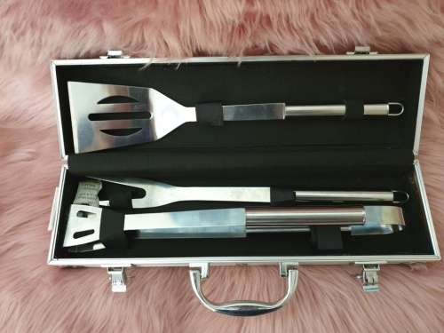 VW Case with Utensils
