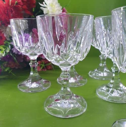 Large Crystal Wine Glasses made in Italy (6)